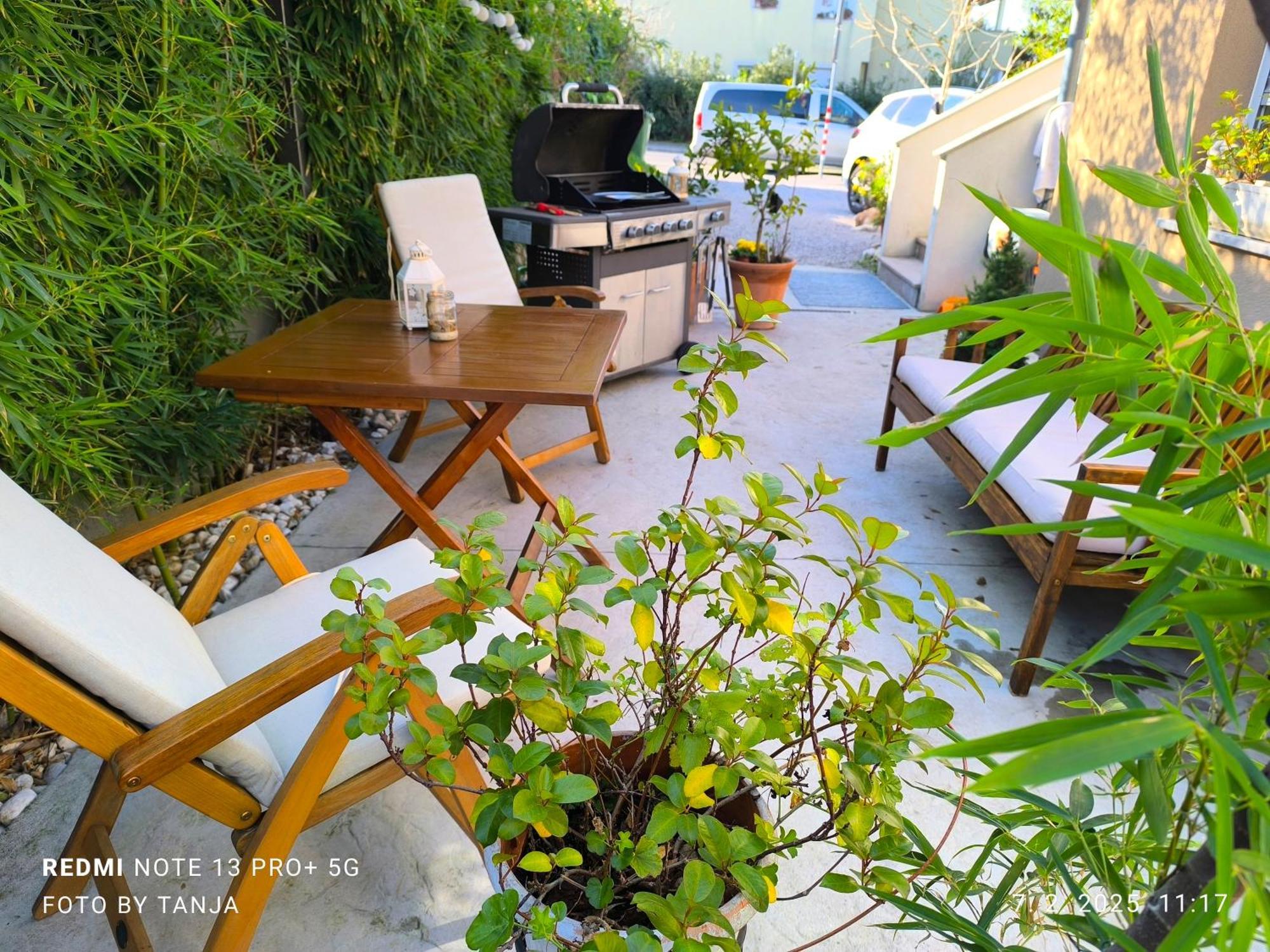 Apartma Rea Izola, Pergola & Terassa, Parking Exterior photo